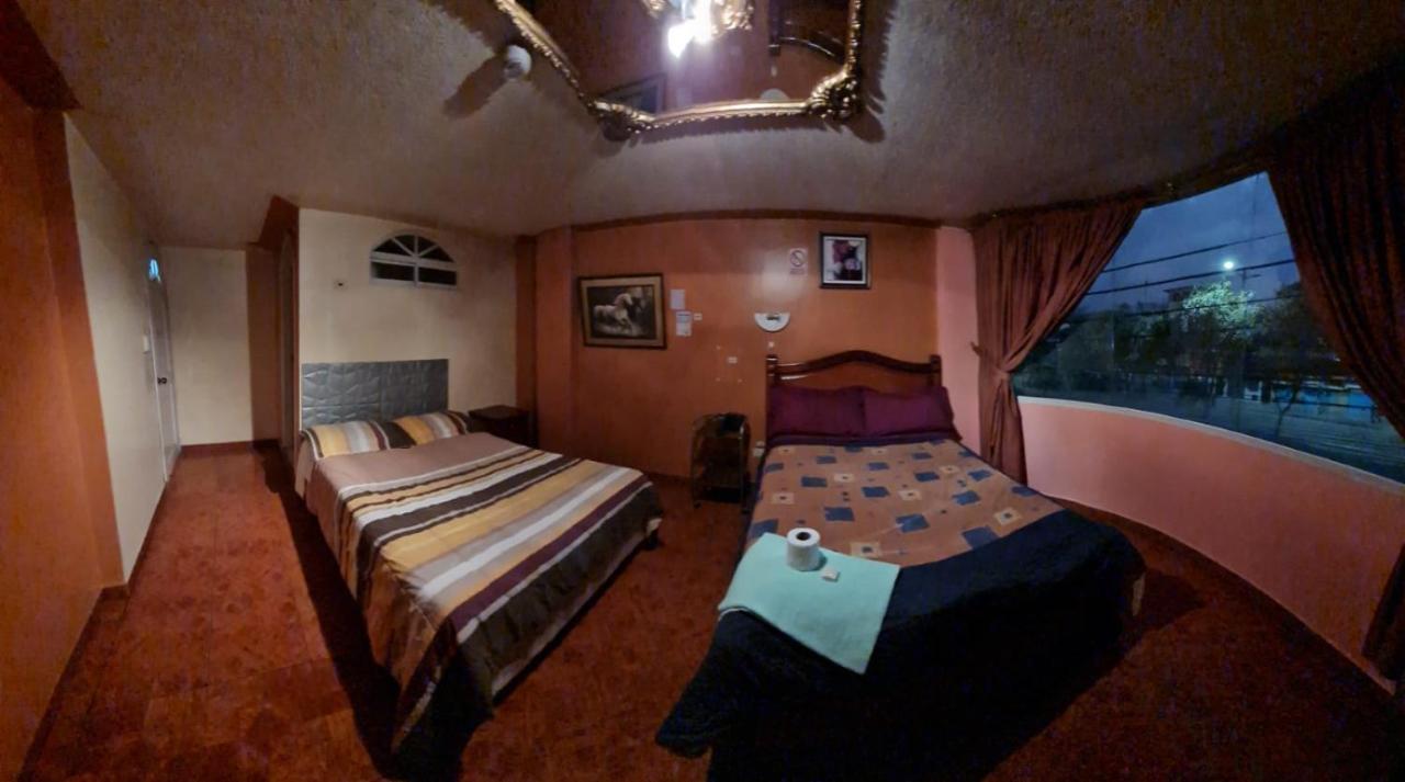 Hotel Hostal Miguel Angel à Quito Chambre photo